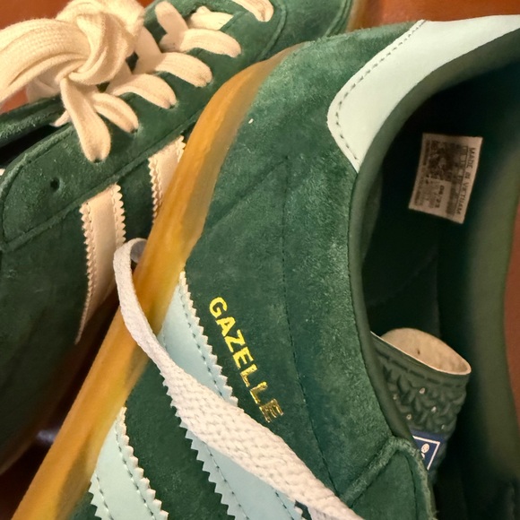 Adidas Men's Green Suede Sneakers - Picture 3 of 3